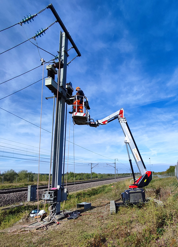 Corberon - nacelle automotrice en intervention pour la sncf