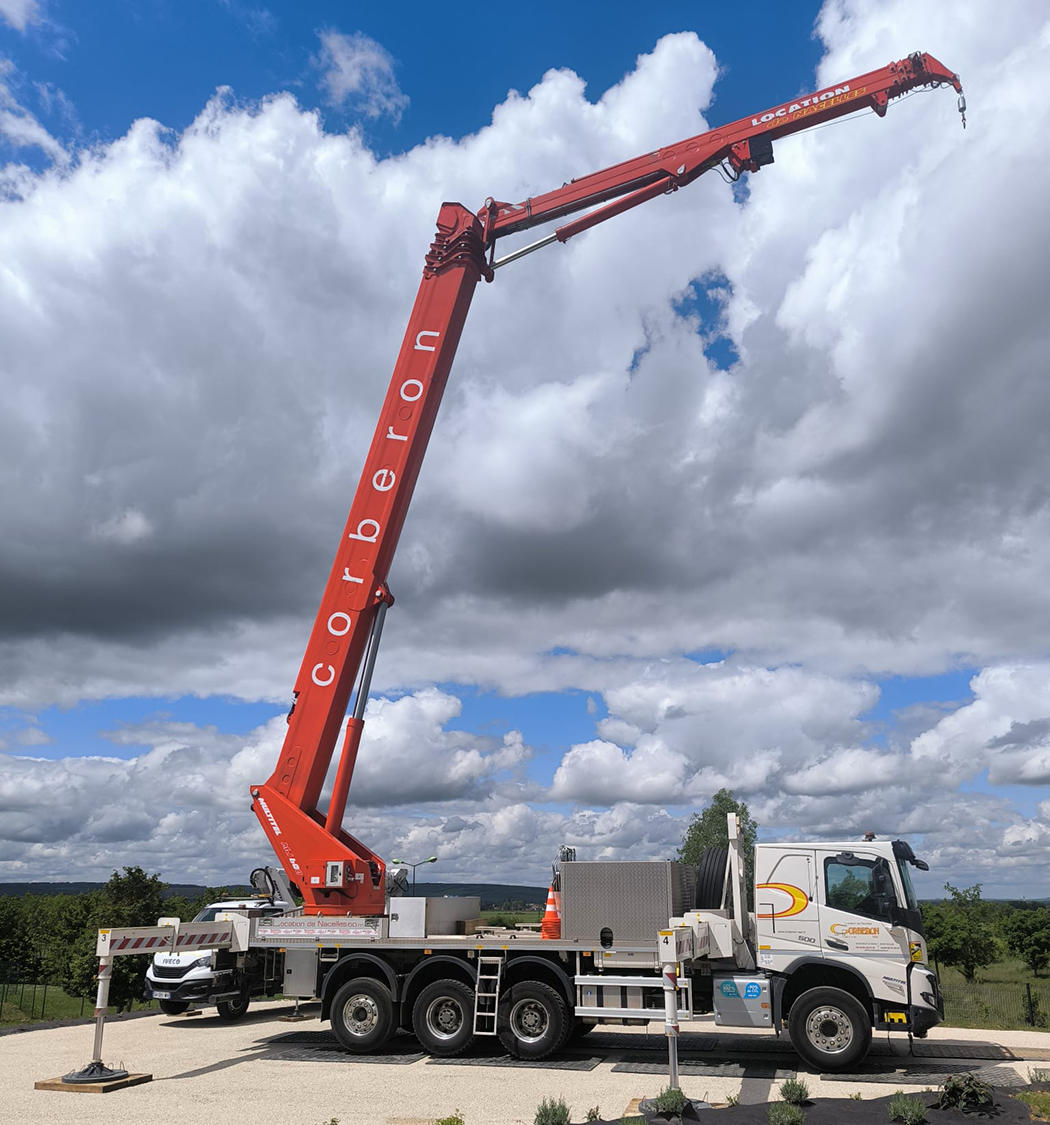 Corberon - nacelle poids lourd PL 35 en intervention