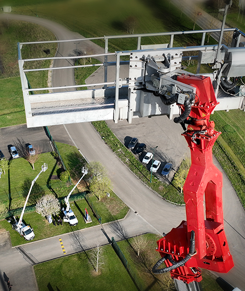 Corberon - panier d'une nacelle 54 m - vue aérienne